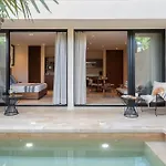 Exclusive Kaybe Stay With Private Pool & Jacuzzi