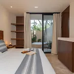 Exclusive Kaybe Stay With Private Pool & Jacuzzi
